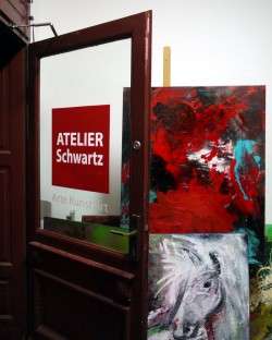 Atelier Schwartz, Förstereistraße 3, anklicken zum Vergrößern.