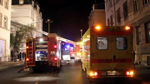 Großes Feuerwehr-Aufgebot in der Rudolf-Leonhard-Straße - Foto: Brennpunktfoto