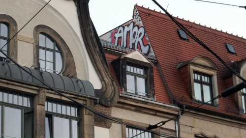 Wo Amor ist, kann die Liebe nicht weit sein. Gesehen an der Königsbrücker Straße.