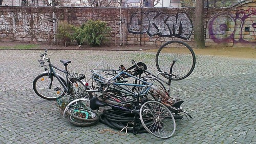 Fahrrad-Haufen oder Kunstobjekt?