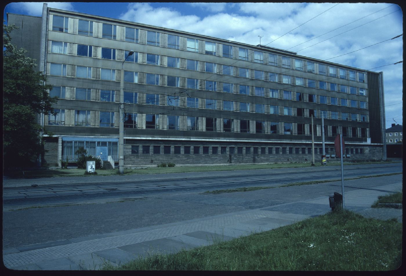 Das Postgebäude in den frühen 1990er Jahren ... Foto: Lothar Lange