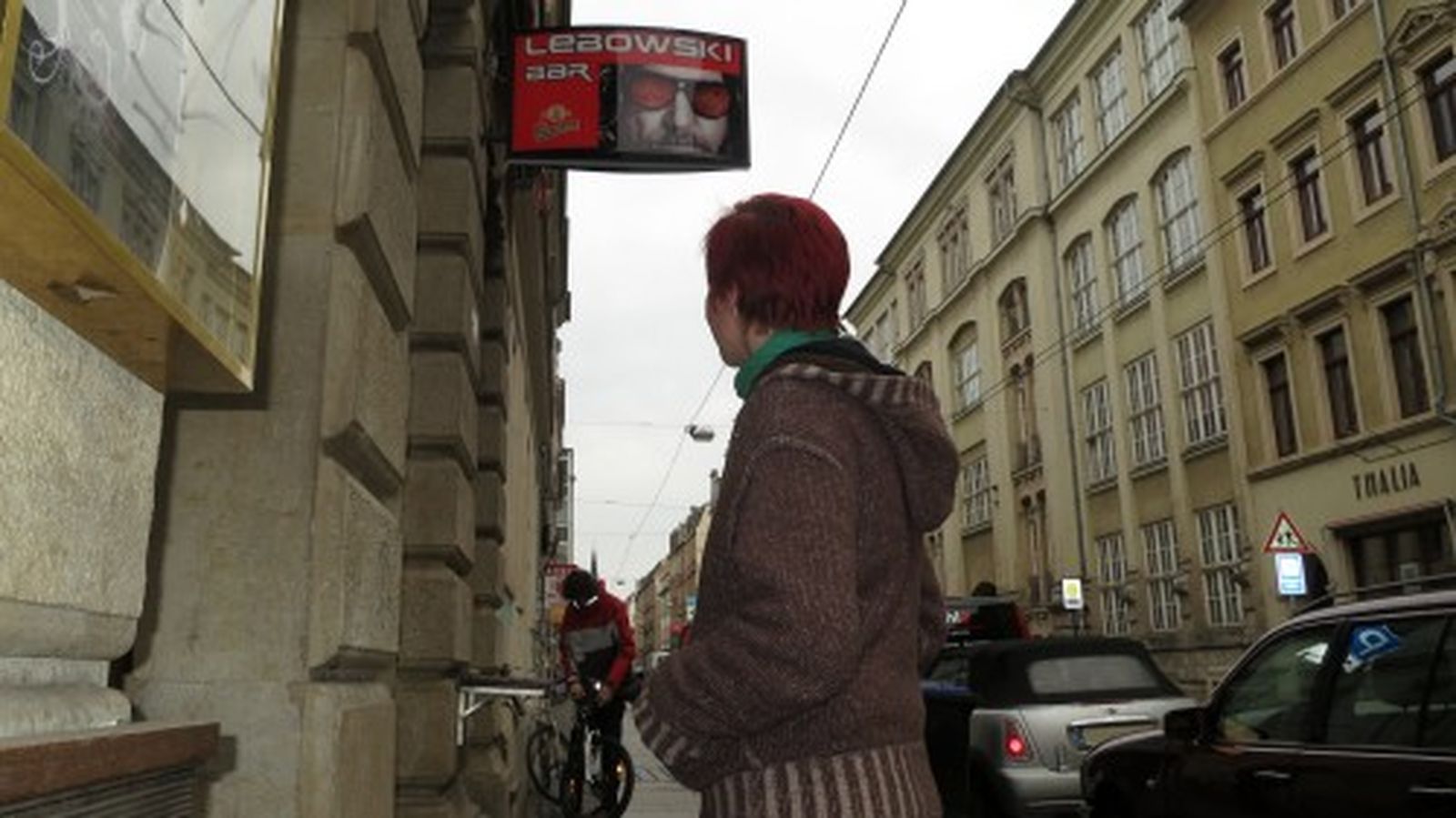 Nancy Hoffmann auf dem Weg in Richtung Nänz-Bar