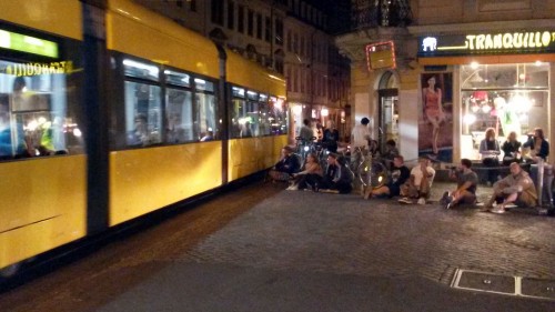 Straßenbahnstreicheln auf der Rothenburger-/Ecke Louisenstraße Foto: Archiv