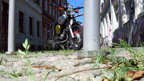 Abnehmbare Fahrradbügel auf der Böhmischen Straße