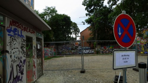 Derzeit kein Parkplatz auf dem Lehrerparkplatz.