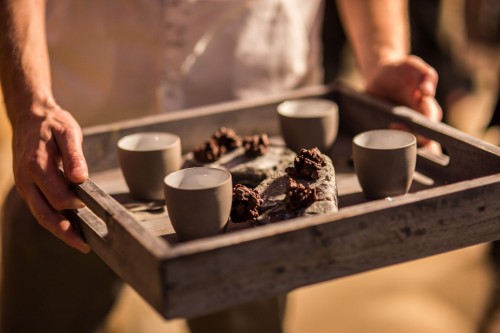 Zum Kaffee werden leckere Kuchen gereicht.