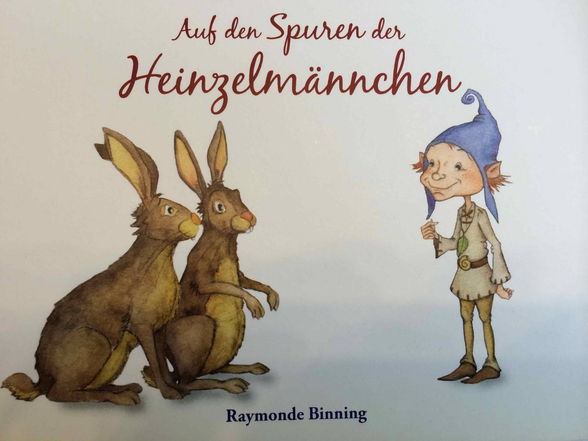 Es wird gelesen aus dem Buch der Dresdner Autorin Raymonde Binning.
