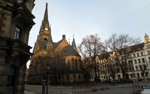 Beindruckendes Bauwerk: die Kirche auf dem Martin-Luther-Platz