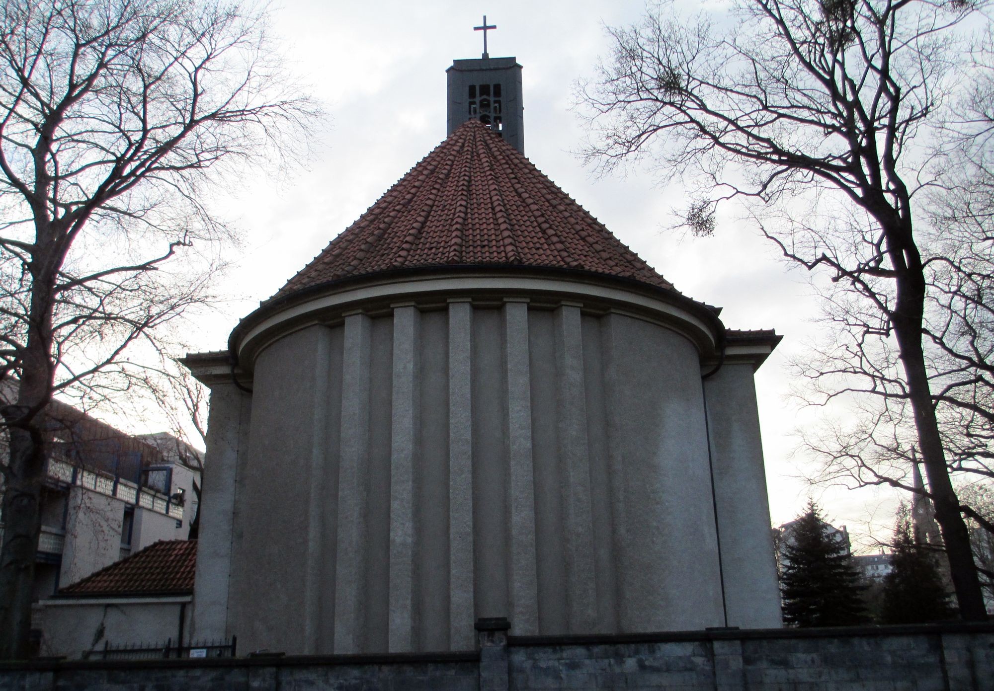 Dass in der Diakonissenhauskirche regelmäßig Konzerte stattfinden, haben wir Friedrick Kircheis zu verdanken, Organist von 1971-2005.