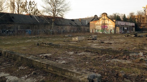 Das Gelände gehört nach wie vor dem Freistaat Sachsen.