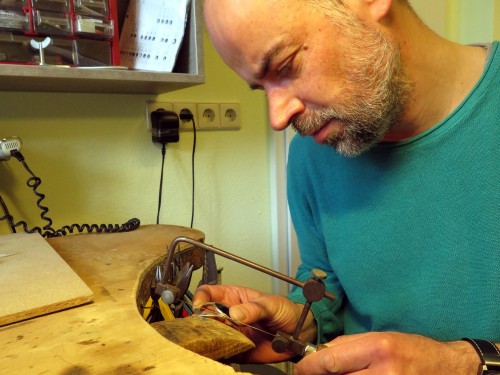 Harald Günther bei der Arbeit.