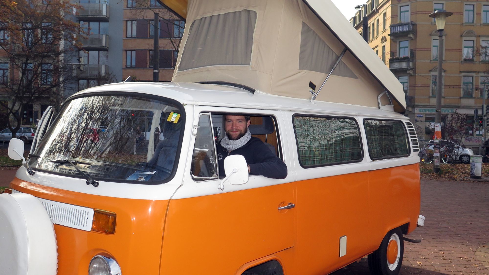 Wenn man mit nem Bully auf dem Alaunplatz parkt, gibts neugierige Blicke.