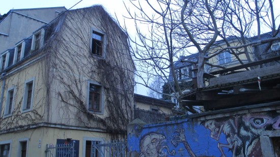 Martin-Luther-Straße: Blick auf das Bottom's Up