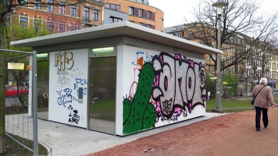 Toilette Alaunplatz: Ab heute geöffnet: Toilettenhaus am Alaunplatz