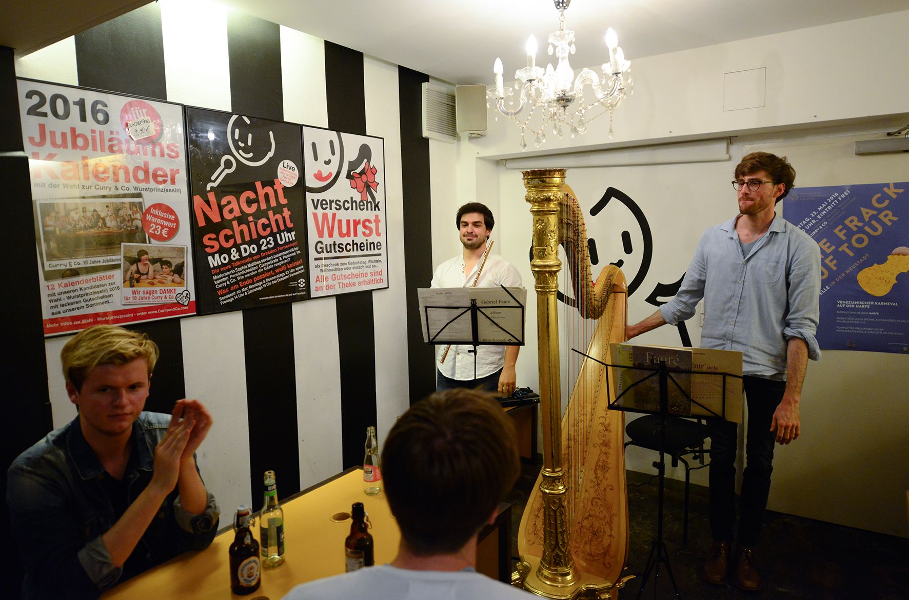 In Curry & Co.: Diego Aceña Moreno (Flöte), Markus Thalheimer (Harfe) (von links nach rechts) Foto: Matthias Creutziger