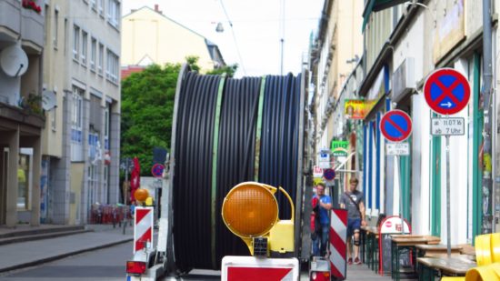 Kabelrolle auf der Alaunstraße