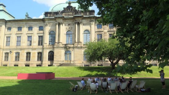 Pressekonferenz zum Palais-Sommer unter Platanen