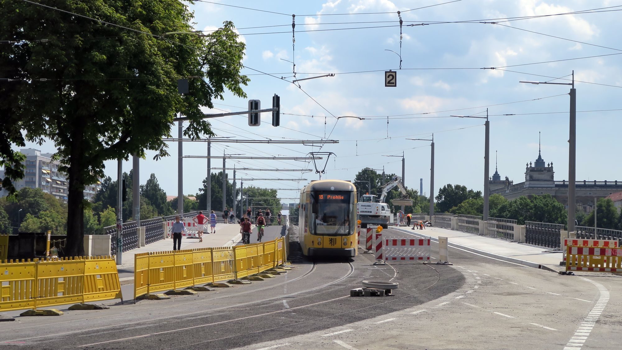 Albertbrücke macht für zwei Wochen bahnfrei.