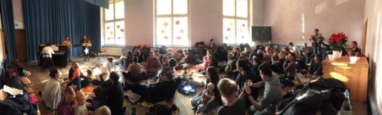 Babykonzert in der Aula der Waldorfschule