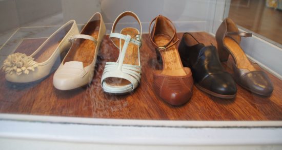Eine Auswahl von Schuhen der jungen Designerin Chia Mihara
