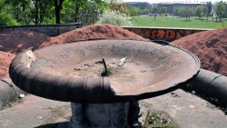 So sah der Brunnen im April 2009 aus.