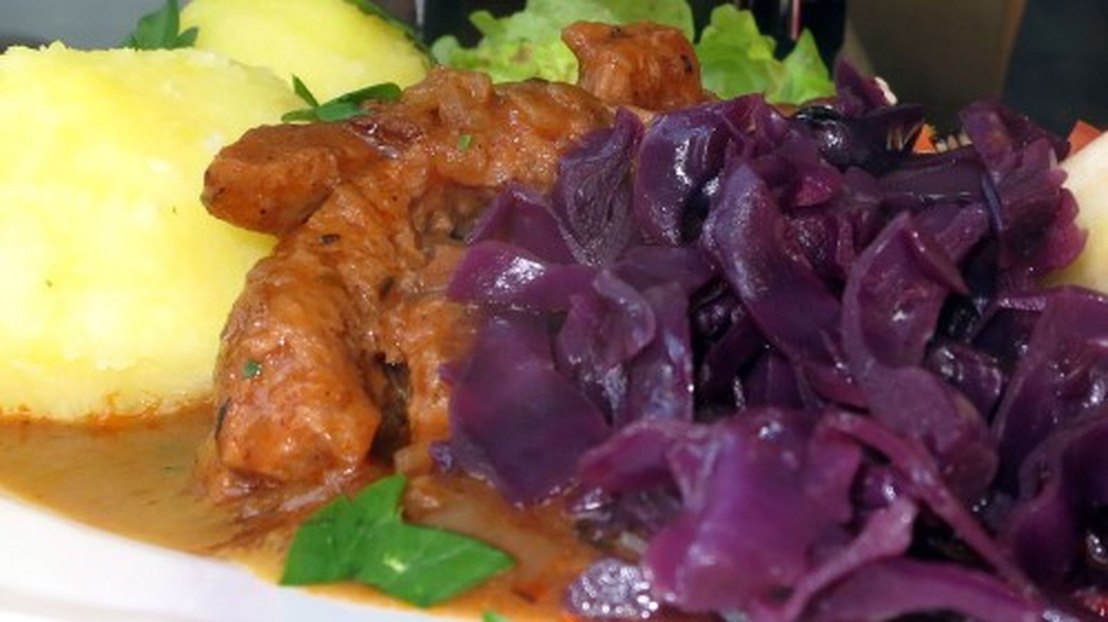 Falsches Gulasch im Hecht - Neustadt-Geflüster