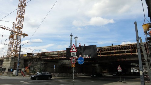Brückenarbeiten über der Hansastraße