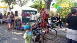 Kinderschminken auf dem Flohmarkt