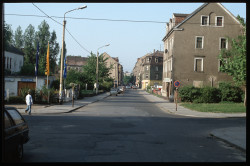 Zum Vergleich, so sah die Alaunstraße um 1990 herum aus. Foto: Archiv/Lothar Lange
