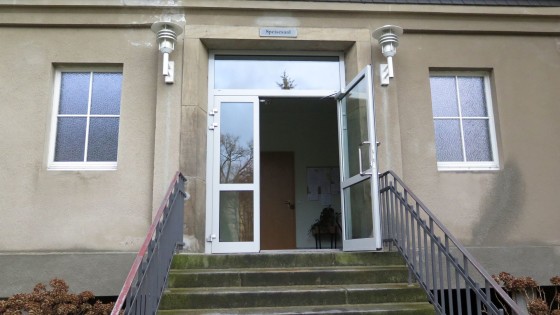 Tafeln im Speisesaal des Diako - Neustadt-Geflüster