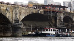 Polizei und Wasser- und Schifffahrtsamt sind schon vor Ort