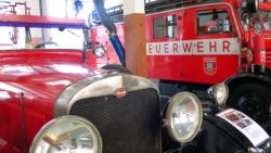 Oldtimer in der alten Feuerwache