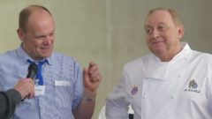 Peter Simmel und Alfons Schuhbeck bei einer Kochstunde im Februar 2016