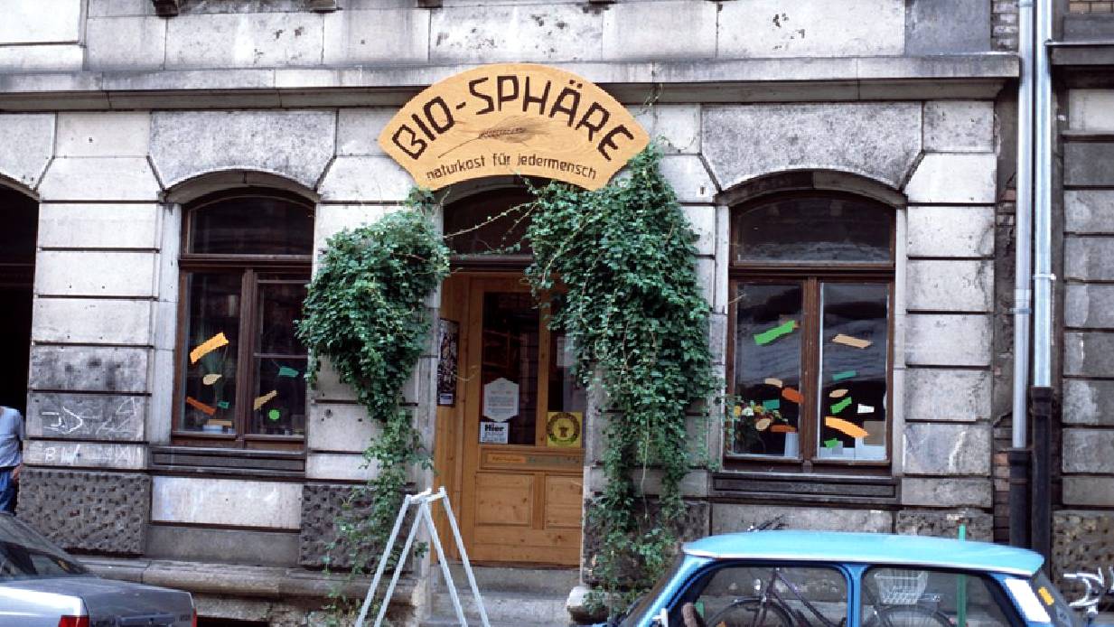 Bio-Sphäre in den 1990ern auf der Förstereistraße - Foto: Archiv Lothar Lange