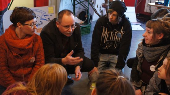 Tina Siebeneicher und André Barth bei der Projektbesprechung "Vertikale Gärten"