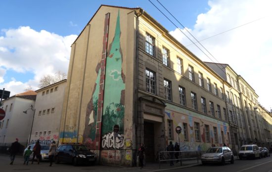 15. Grundschule an der Görlitzer Straße mit der alten Brandmauer. Foto: Archiv/2018