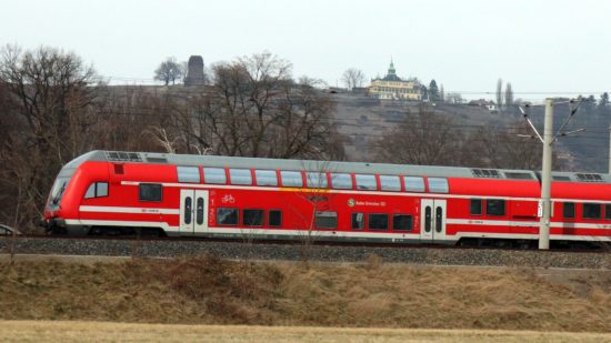 Bis zu viermal pro Stunde pendelt die S-Bahn von Dresden nach Meißen - und genauso oft zurück.