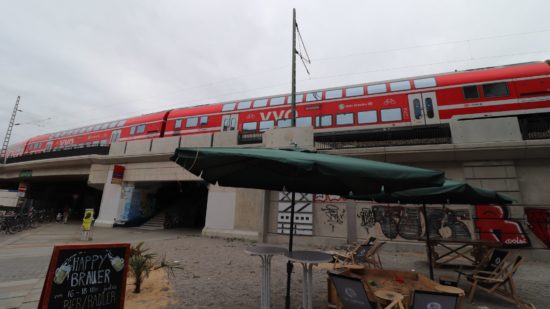 Vom Café nach Meißen: Mit der S-Bahn geht das fix.