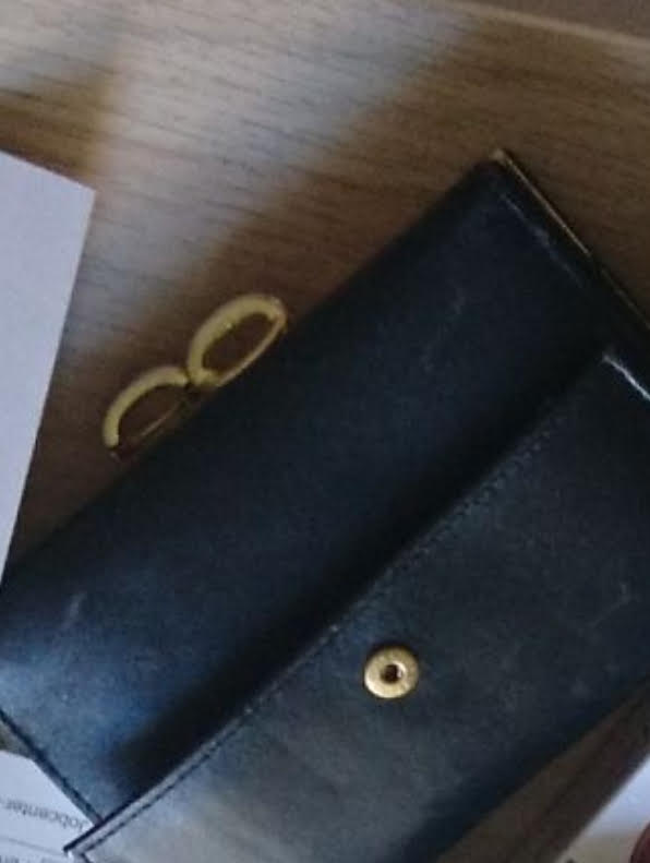 Miami (USA) - Erst freute sich Flavio Musmanno, als sich ein Mann bei ihm meldete, der ihm seine verlorene Brieftasche zurückgeben wollte. Jetzt sitzt der Familienvater aus Miami bereits über einen Monat im Gefängnis, berichtet
