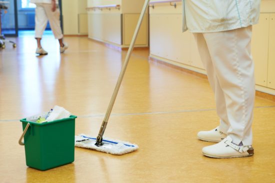 Einsatzgebiete für Gebäudereiniger gibt es im Diakonissenkrankenhaus viele.