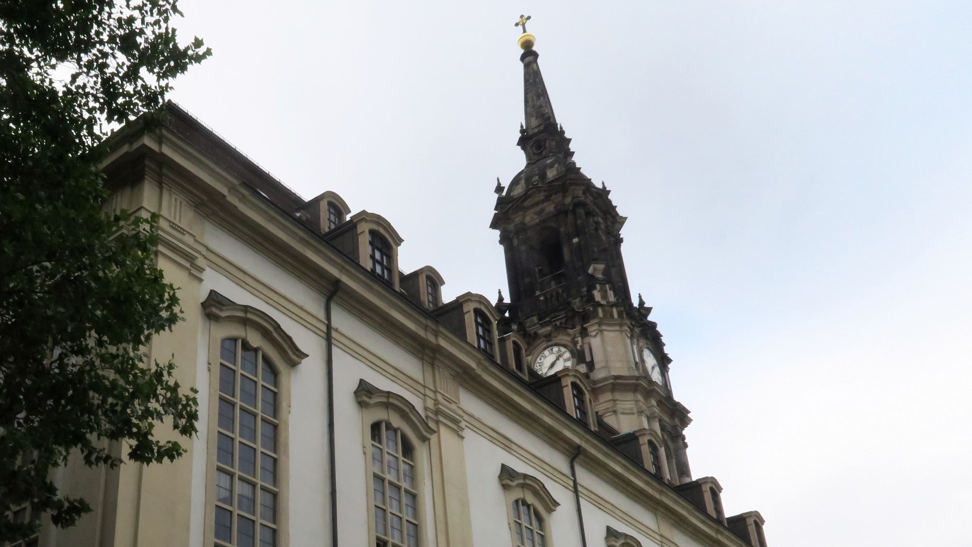 Talk im Café der Dreikönigskirche an der Hauptstraße