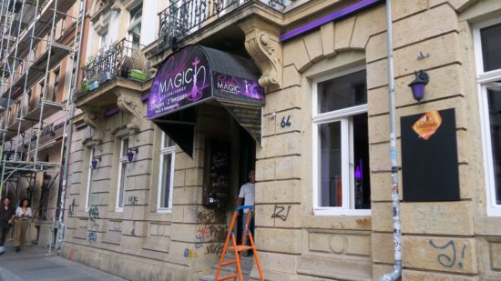 Neu auf der Alaunstraße: "Purple Magic"