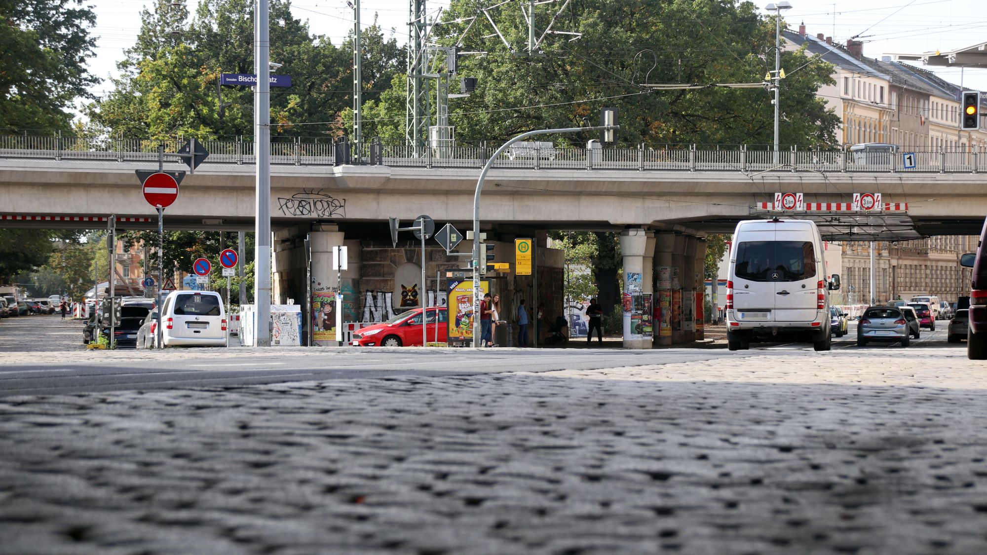 Asphalt statt Pflaster am Bischofsplatz