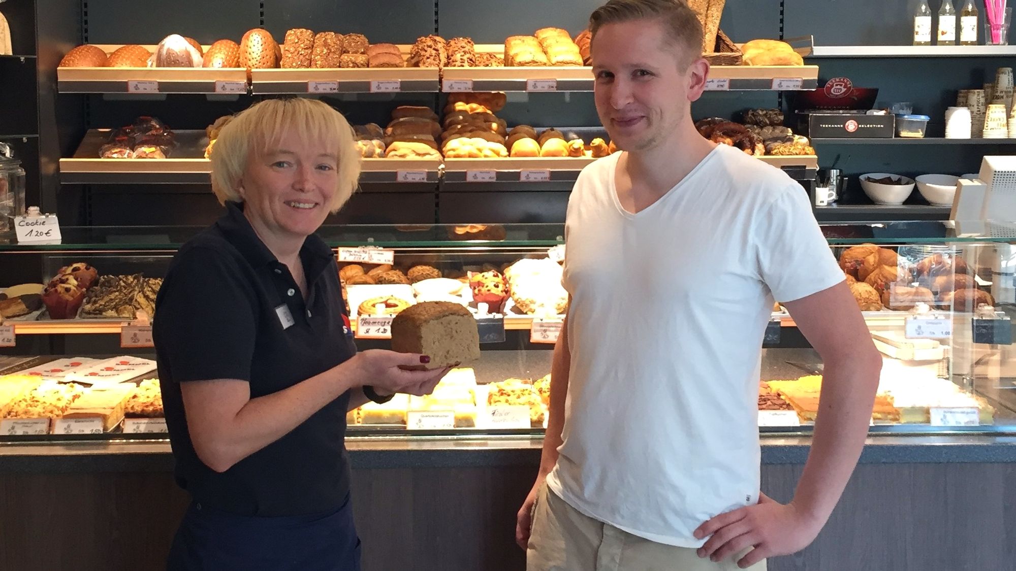 Verkäuferin Romy Keßler, Bio-Brot und Bäcker Erik Spiegelhauer