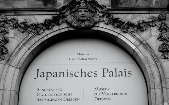 Das Japanische Palais bewahrt Exponate aus der Kolonialzeit.
