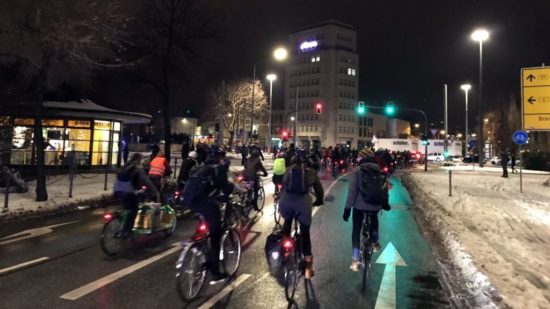 Fahrrad-Demo am Albertplatz - Foto: Johannes Filous