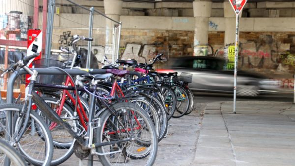 Fahrradstellplätze am S-Bahn-Haltepunkt