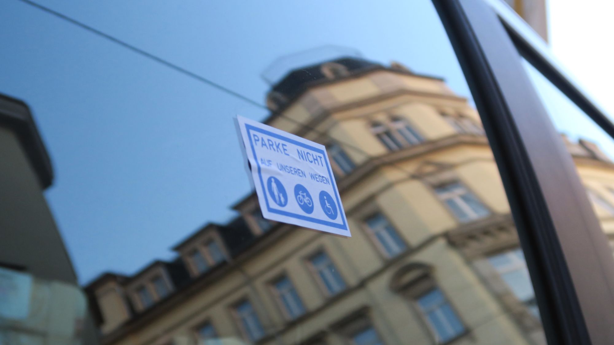 Sticker gegen falsch parkende Autos - Neustadt-Geflüster