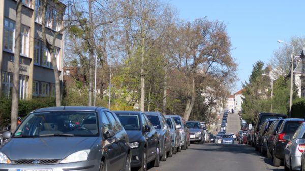 Lösungsvorschlag - nur noch einseitig parken.