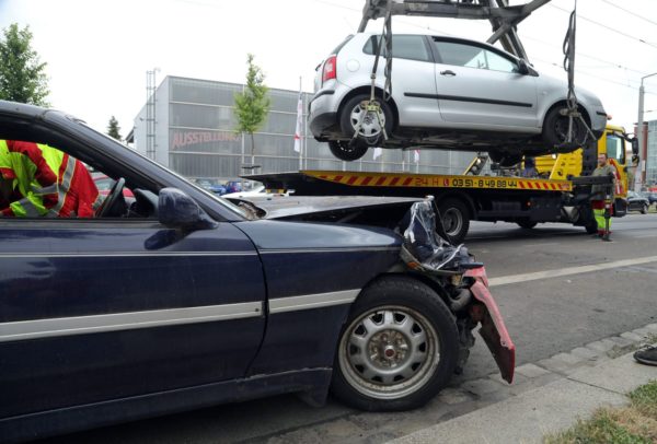 Unfall an der Fritz-Reuter-Straße - Foto: Roland Halkasch